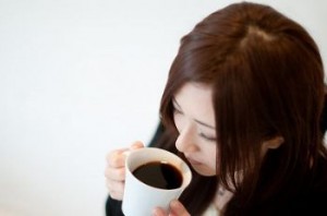 カフェインレスコーヒーは脳スイッチを入れられるのか？