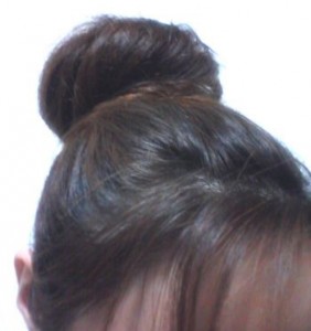 マスターすれば上品にもキュートにも！簡単おだんごヘア